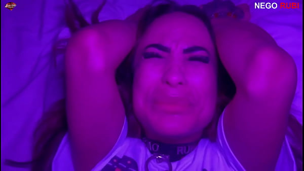 I made Belinha a little slut with the collar around