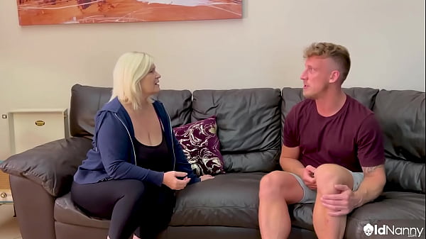 Lacey Starr Delivers Intense Doggystyle Pleasure - AGEDLOVE