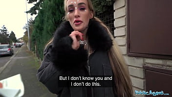 Public Agent Daisy Lee Gives an Awesome Strip Show before