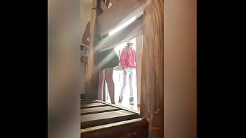 Teen Girl and Food Deliveryman, She Tries to SEDUCE Him