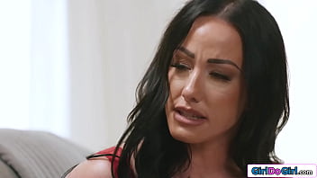 Busty stepmom agreed to lick teen stepdaughters hairy pussy