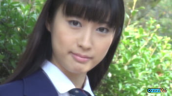 Adorable Asian chick lets him lick her pussy in the