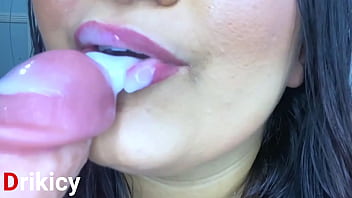DELICIOUS SAFADA MAKING YOU CUM IN YOUR MOUTH, CONTROLLING YOUR
