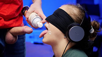 My BEST FRIEND offered to Play the TASTE GAME but