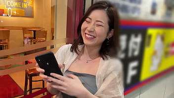 Gonzo sex with a beautiful woman with a clean