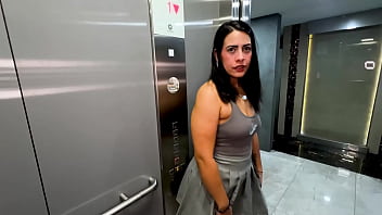 I meet my horny neighbor in the elevator and fuck