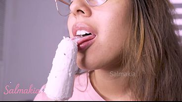 Licking and sucking- Long Tongue- Salmakia