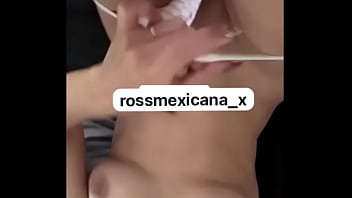 ROSSMEXICANA PUTS HER DILDO INTO IT LOOK HOW RICH SHE