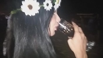 Bianca is going to turn her anus on the beach