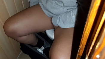 I'm catching on my stepsister masturbating in the toilet
