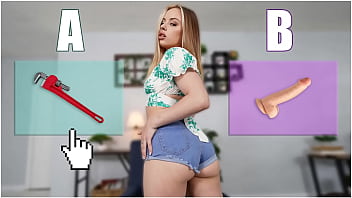 SEX SELECTOR - Anna Claire Clouds Needs You To Unclog