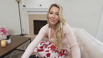 Laura Bentley is so Fucking Horny