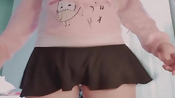 Petite teenager bouncing her big ass and perfect little pussy