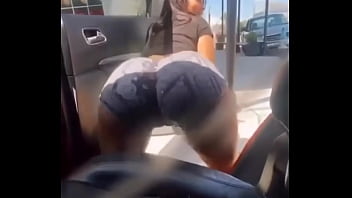White Girl with bubble butt twerking on the streets episode