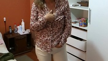 ARDIENTES 69 - MY WIFE IS EXCITED TO SHOW HER