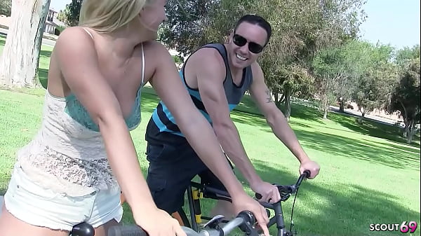 Blonde Girl with big natural saggy Tits and Ass Pickup