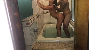 PERFECT FUCK IN HIDRO WITH TATTOO