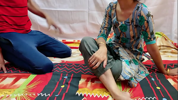 Aunty fucked by teen age Boy with hindi audio full