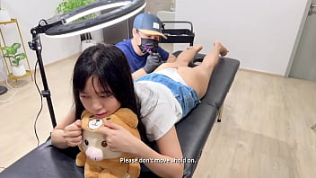 Cute girl seduce her tattoo artist while horny