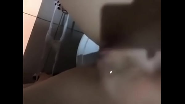 Siririca in the nightclub bathroom couldn't stand the lust -