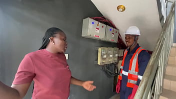 THE ELECTRIC MAINTENANCE PERSON FUCKED SILVER ANAL&rsquo;S PUSSY WHILE COMING