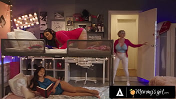 MOMMY'S GIRL - MILF Dee Williams Caught Petites Squirters In