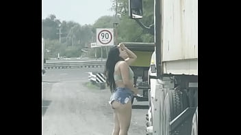 Exhibitionism on the road with truck drivers
