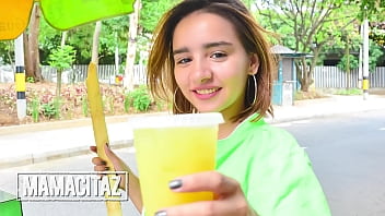 MAMACITAZ - (Julia Garcia, Charles Gomez) Street Vendor Colombiana Teenager