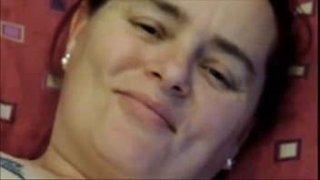 Amateur peehole playing-