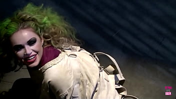 Joker fucks Harley Quinn and catwoman with a big cock