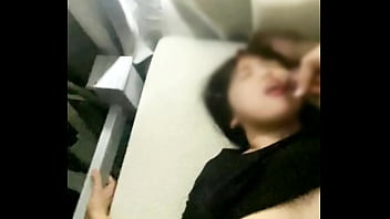 Seaman's wife flees the neighbor because she found out she