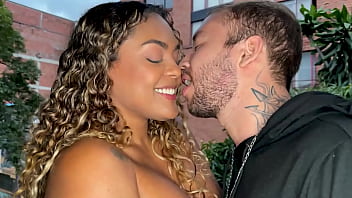 Ebony estate agent horny tease and ridesTourist looking for colombian