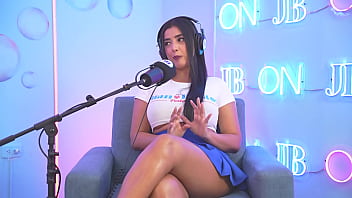 MILF Lina Henao squirts and fucks a stranger until she