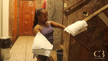 Lil Short Stuff Catch an Attidude until the BIG COCK