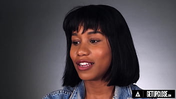 UP CLOSE - How Women Orgasm With Naturally Stacked Beauty