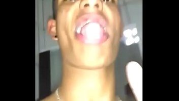 Crazy eating inmate to the sound of Shrek's opening