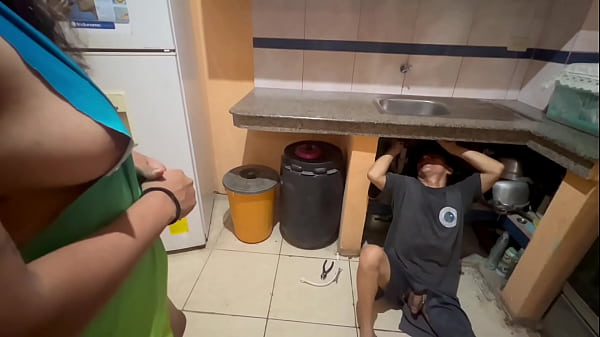 Shameful plumber adjusts the vagina of a hot neighbor whore