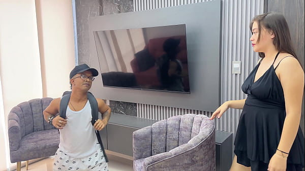 I fuck my little friend from college in exchange for