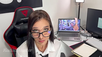 Leaked... student fucks teacher to improve grade