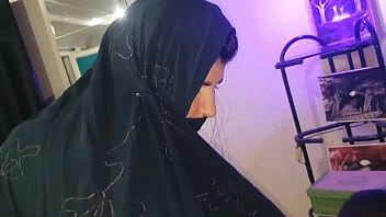 Hindi refugee Desi pays asylum with tantric massage and sex.