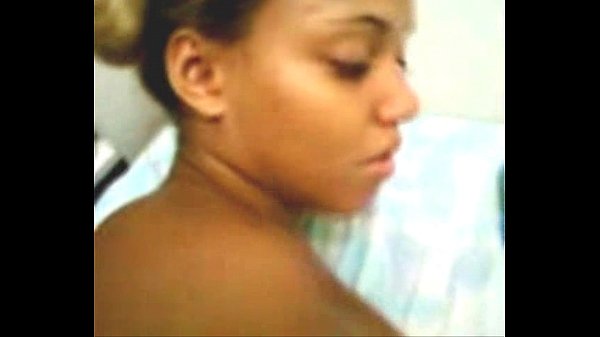 FLAVINHA LIKES ROLLS ON THE SCU AND MSN