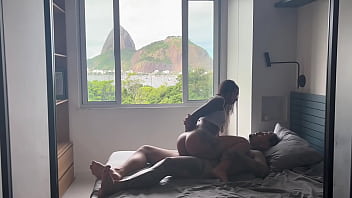 FuckingPussy com creampie na turista do Rio - completo no