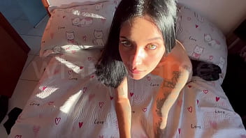 I ate my girlfriend's pussy before the gym.