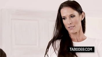 Nympho stepmom Sofie Marie fucks with her virgin stepson