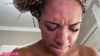 I CUMMED ON THE MASSAGE THERAPIST I COULDN'T RESIST AND