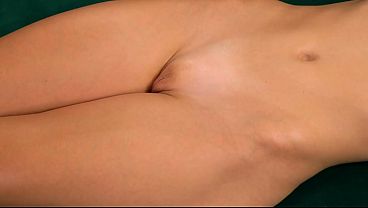 He teaches his stepsister a new sexual position and ejaculates