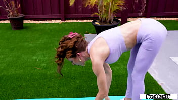 Justine Explains It All - Justine Jakobs, Nicky Rebel