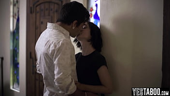 Tiny waitress gets tricked and pounded by a sly big