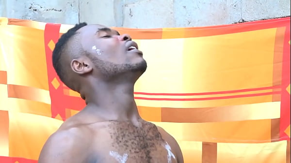 Very eventful fuck this afternoon between this Cameroonian woman who