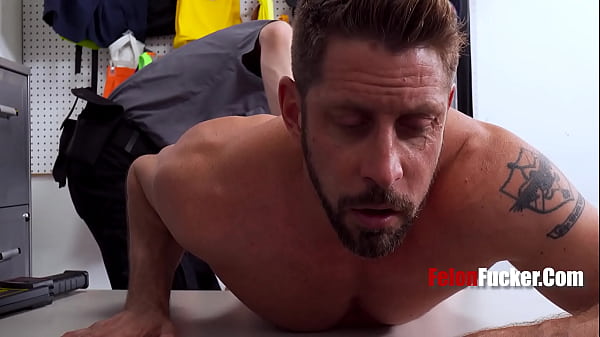 Thief Has Two Options, Fuck The Guard Or Get Fucked